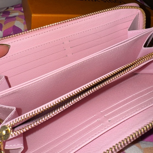 Authentic LOUIS VUITTON Zippy wallet LV by the Pool canvas Pink Yellow - Picture 3 of 16